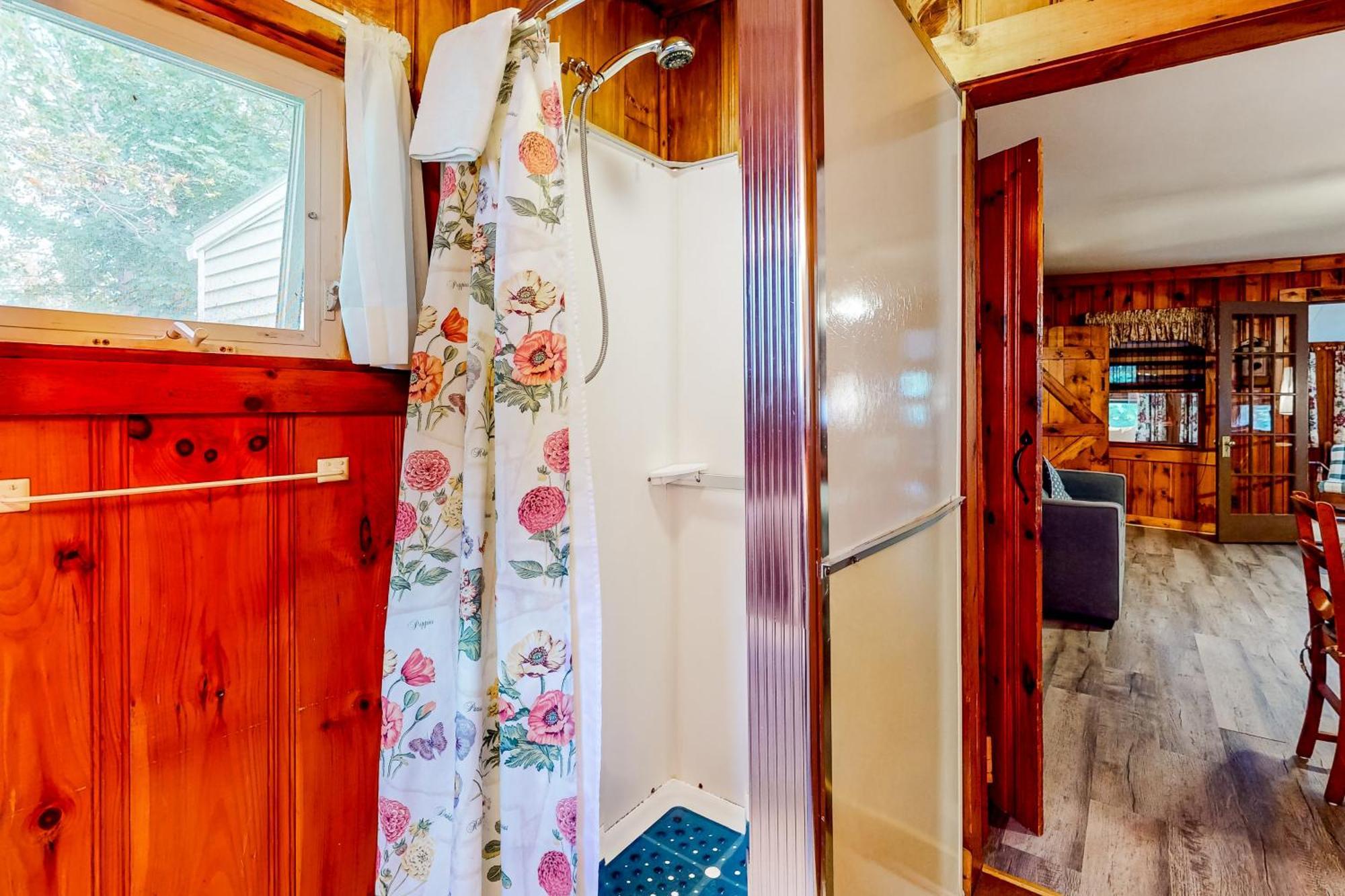 Otis Cottages York Room photo