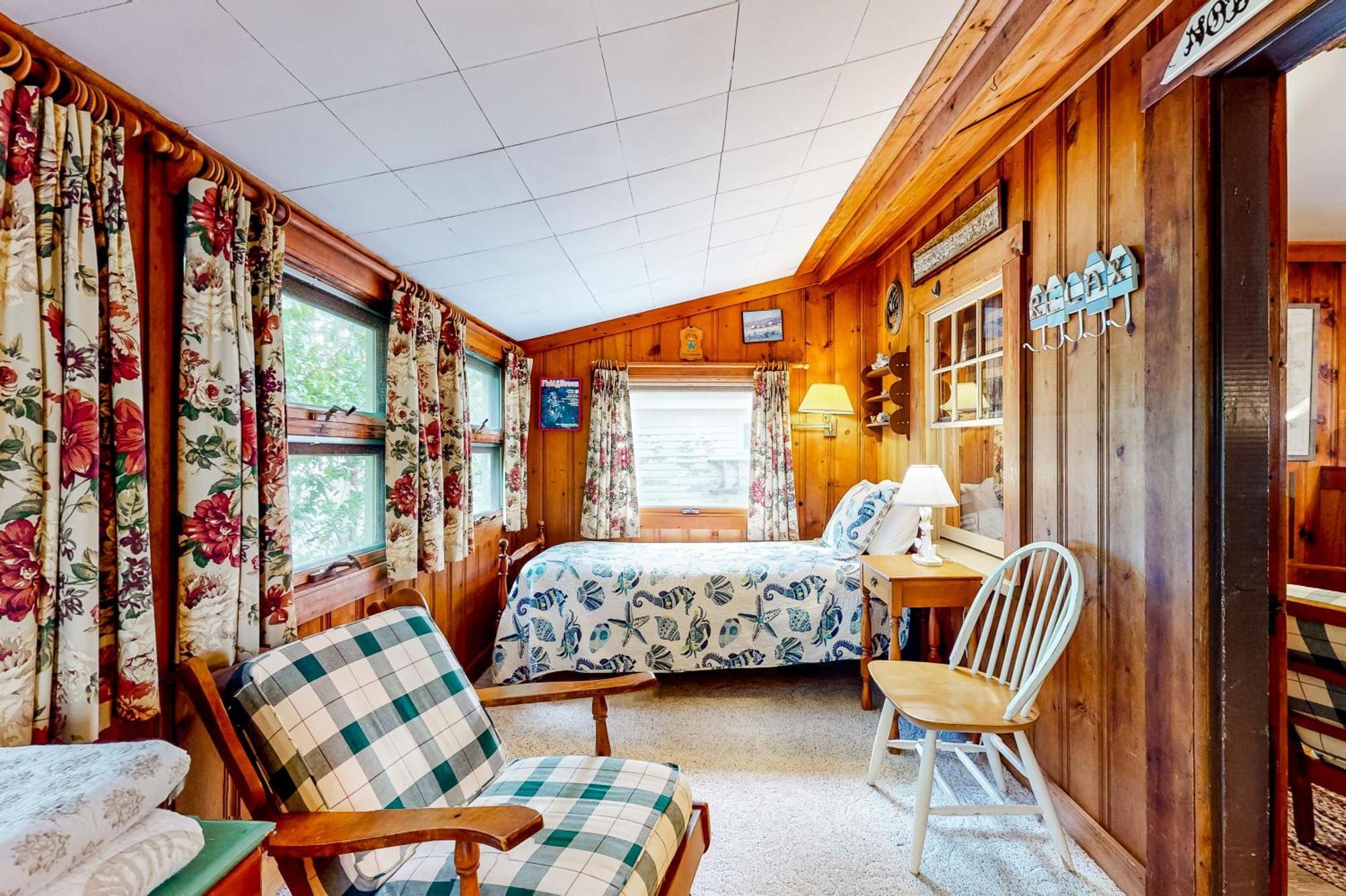 Otis Cottages York Room photo